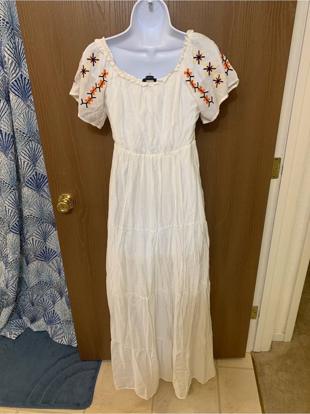 Lulumari White Maxi Dress with Multicolor Embroidery Size M - Picture 2 of 8